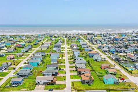 4030 Fort Bend Drive Galveston TX 77554
