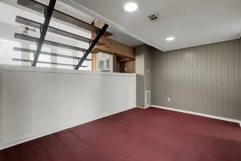 18 Lakeway Street 18 Panorama Village TX 77304
