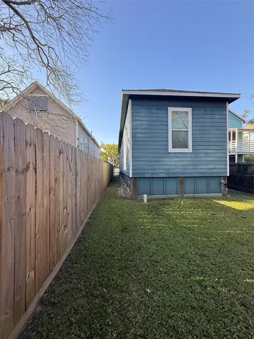 1915 Ursuline Street Galveston TX 77550