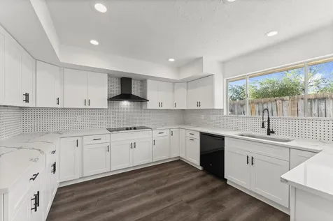 1678 Beaconshire Road Houston TX 77077