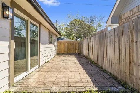 1678 Beaconshire Road Houston TX 77077