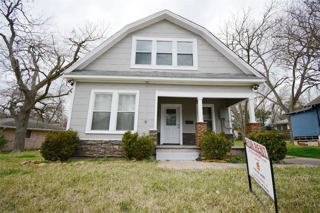 407 N Chappell Hill Street Brenham TX 77833