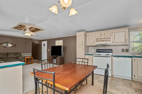 288 Cardinal Way Circle Brookeland TX 75931