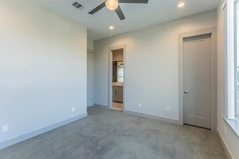 5714 Kemp Street Houston TX 77023