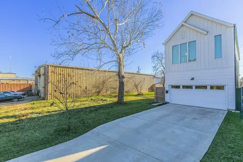 5714 Kemp Street Houston TX 77023