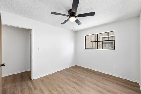 835 Clubside Drive East Bernard TX 77435