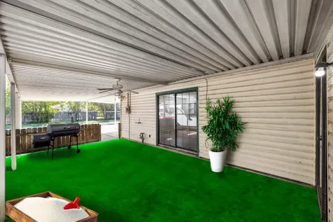 835 Clubside Drive East Bernard TX 77435
