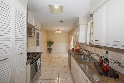 503 Brendon Park Lane Friendswood TX 77546