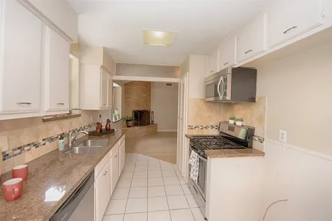 503 Brendon Park Lane Friendswood TX 77546