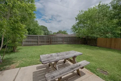 503 Brendon Park Lane Friendswood TX 77546