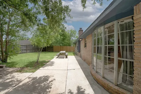 503 Brendon Park Lane Friendswood TX 77546