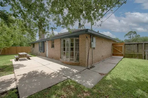 503 Brendon Park Lane Friendswood TX 77546