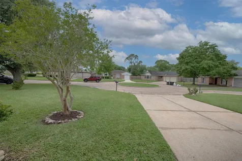 503 Brendon Park Lane Friendswood TX 77546