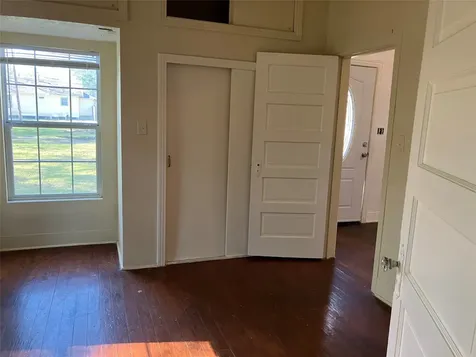 320 Tomlinson Street Sour Lake TX 77659