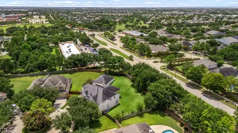 8818 Black Cherry Crossing Katy TX 77494