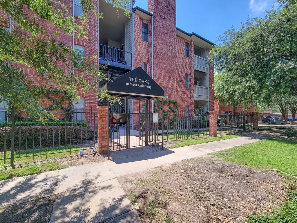 4041 Drake Street 116 Houston TX 77005