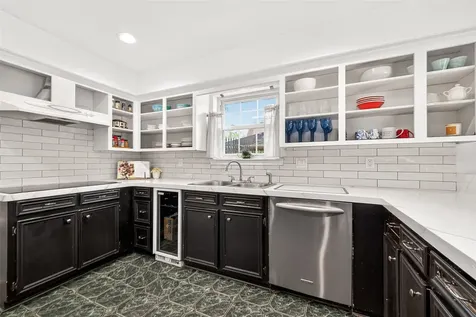 5210 Lodge Creek Houston TX 77066