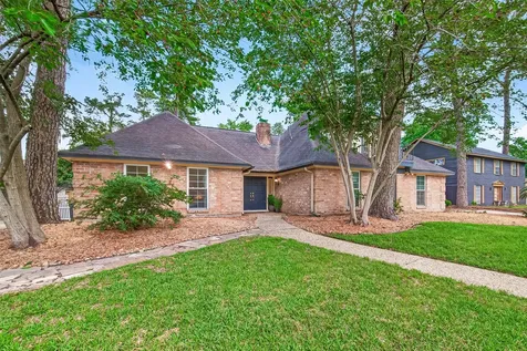 5210 Lodge Creek Houston TX 77066
