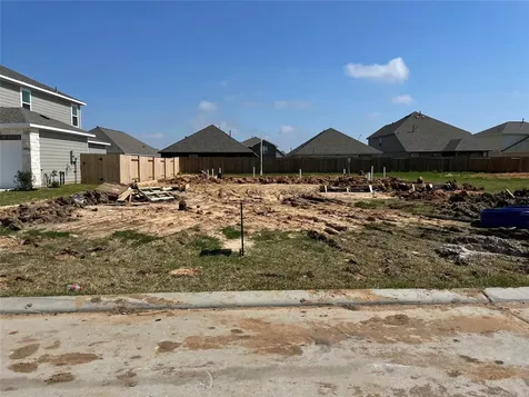 759 Woodhaven Lakes Drive La Marque TX 77568