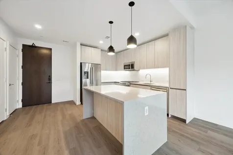 1 Riva Row 406 The Woodlands TX 77380