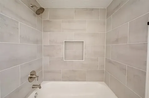 934 Goldfinch Avenue Sugar Land TX 77478