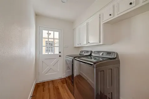 934 Goldfinch Avenue Sugar Land TX 77478