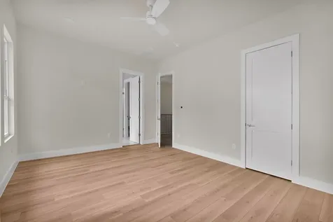1106 Weiss Street Houston TX 77009