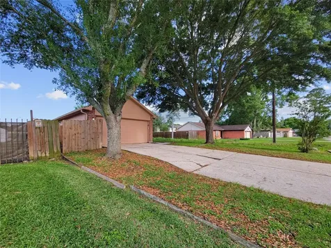 24314 Strong Pine Drive Houston TX 77336