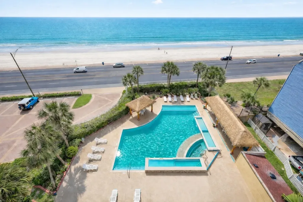 7700 Seawall Boulevard 611 Galveston TX 77551