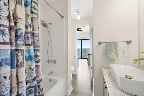 7700 Seawall Boulevard 611 Galveston TX 77551