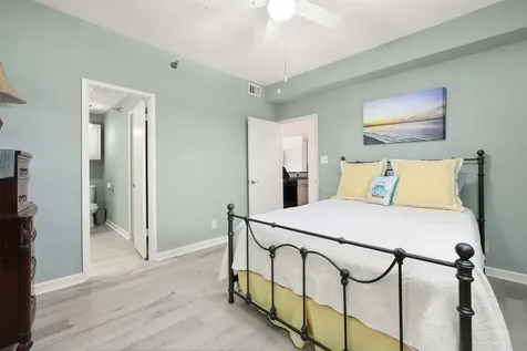 7700 Seawall Boulevard 611 Galveston TX 77551
