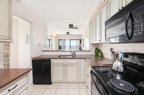7700 Seawall Boulevard 611 Galveston TX 77551