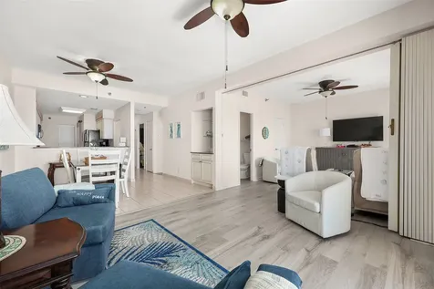 7700 Seawall Boulevard 611 Galveston TX 77551