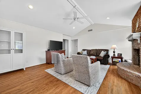 9327 Meadowcroft Drive Houston TX 77063