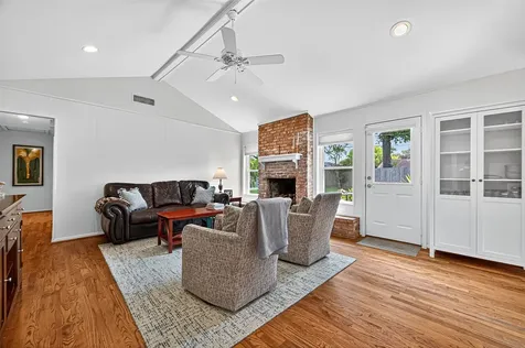 9327 Meadowcroft Drive Houston TX 77063