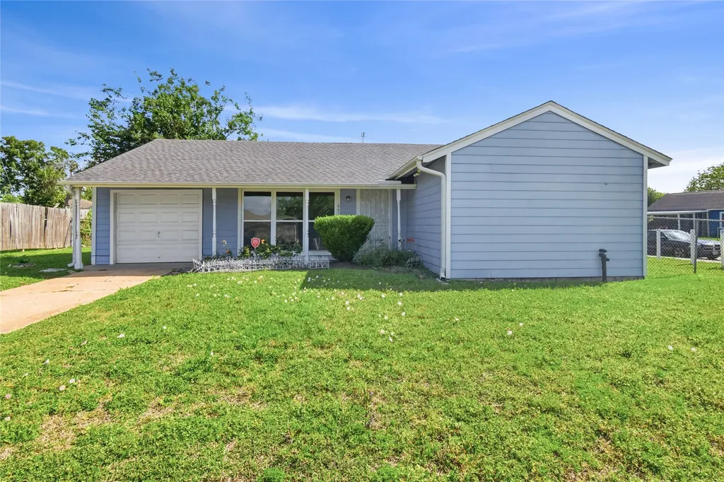 6651 Crestmont Street Houston TX 77033