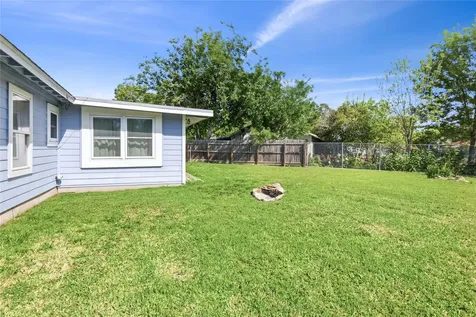 6651 Crestmont Street Houston TX 77033