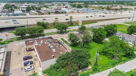 3495 Des Chaumes Street Houston TX 77026