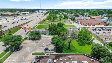 3495 Des Chaumes Street Houston TX 77026
