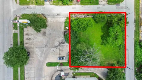 3495 Des Chaumes Street Houston TX 77026