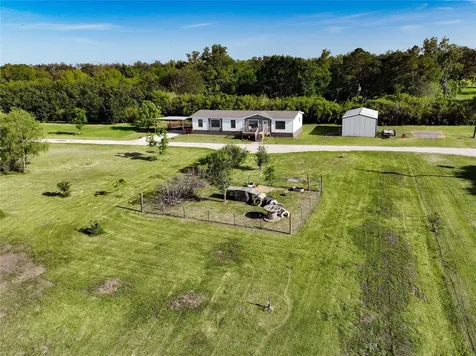 5061 County Road 353 Brazoria TX 77422