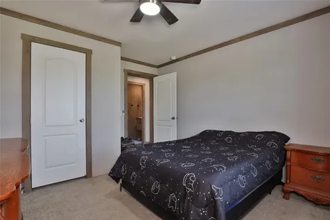5061 County Road 353 Brazoria TX 77422
