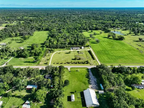 5061 County Road 353 Brazoria TX 77422