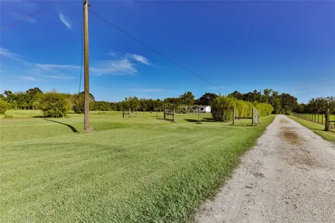 5061 County Road 353 Brazoria TX 77422