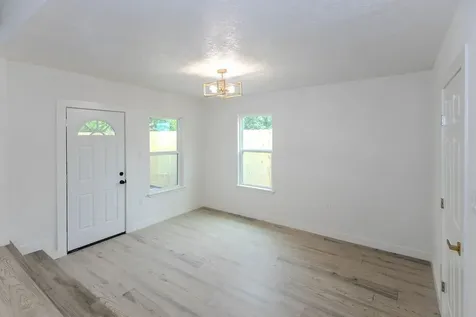 7912 Ford Street Houston TX 77012
