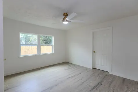 7912 Ford Street Houston TX 77012