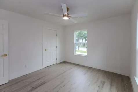 7912 Ford Street Houston TX 77012