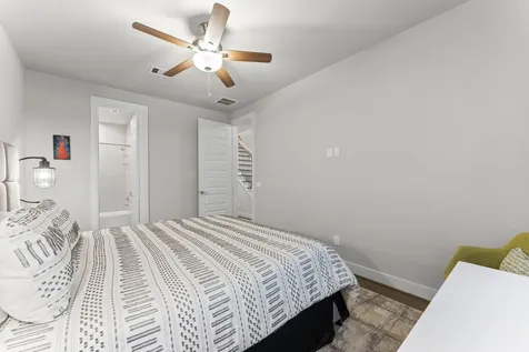 4227 Allen Street Houston TX 77007