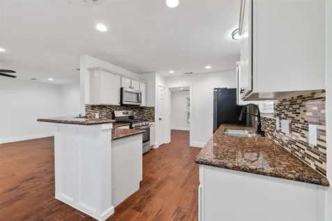 2018 Village Court Lane Rosenberg TX 77471