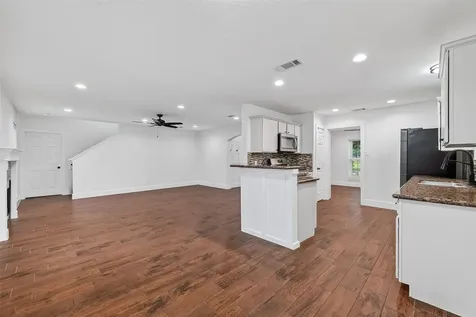 2018 Village Court Lane Rosenberg TX 77471
